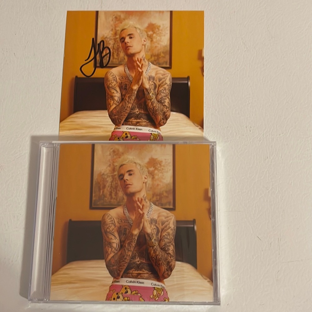 Justin Bieber Signed Yummy CD #4